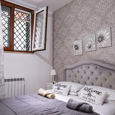La Casa Di Simone Lejlighed Napoli Eksteriør billede